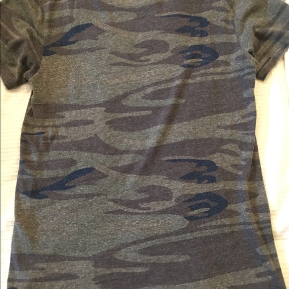 SoulCycle tee shirt - Picture 3 of 3